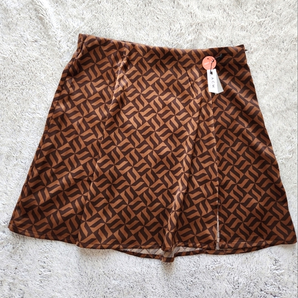 NWT Silky Pleated Skirt